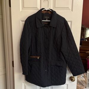 Jones New York women’s Black Quilted Button-Up Coat Size 2x
